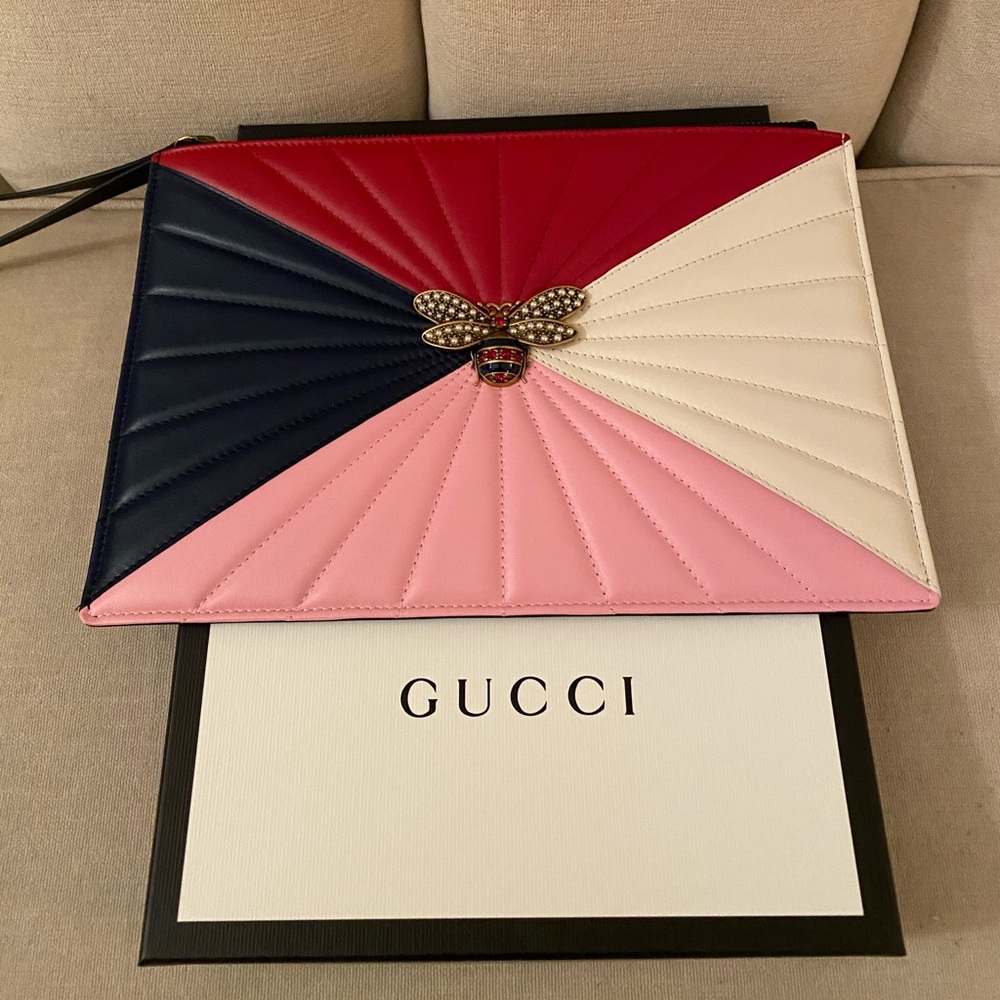 New in Box Gucci Pouch Queen Margaret Apollo